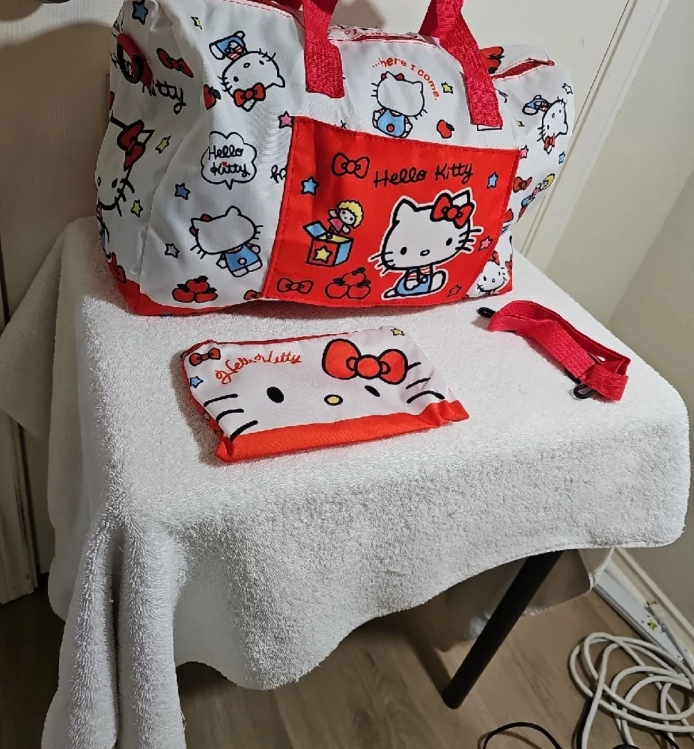 New Sanrio Genuine 2 Pcs Hello Kitty Foldable Duffle Bag and Pouch - Picture 13 of 13